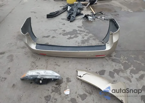 2014 Toyota Sienna Xle V6 8 Passenger z USA, uszkodzony, nr VIN 5TDYK3DCXES521301